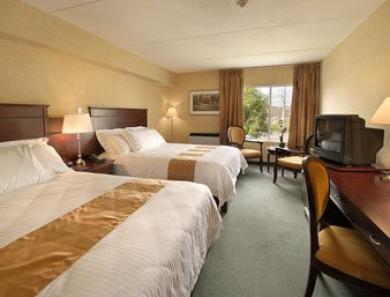 Howard Johnson By Wyndham Downtown West *